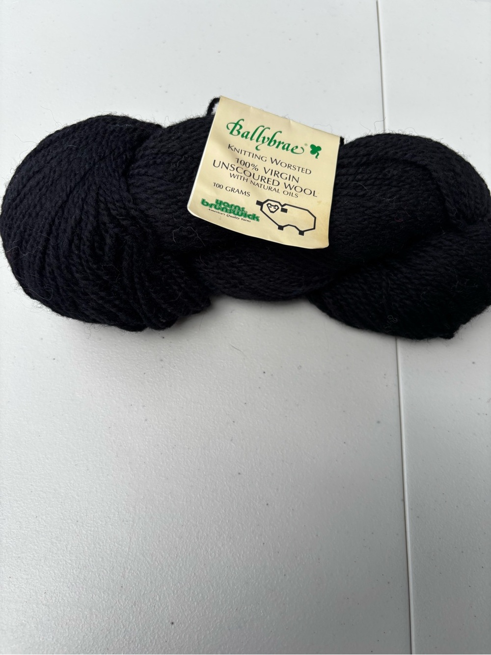 yarns brunswick Ballybrae Knitting Worsted 100% Virgin Unscoured Wool Yarn